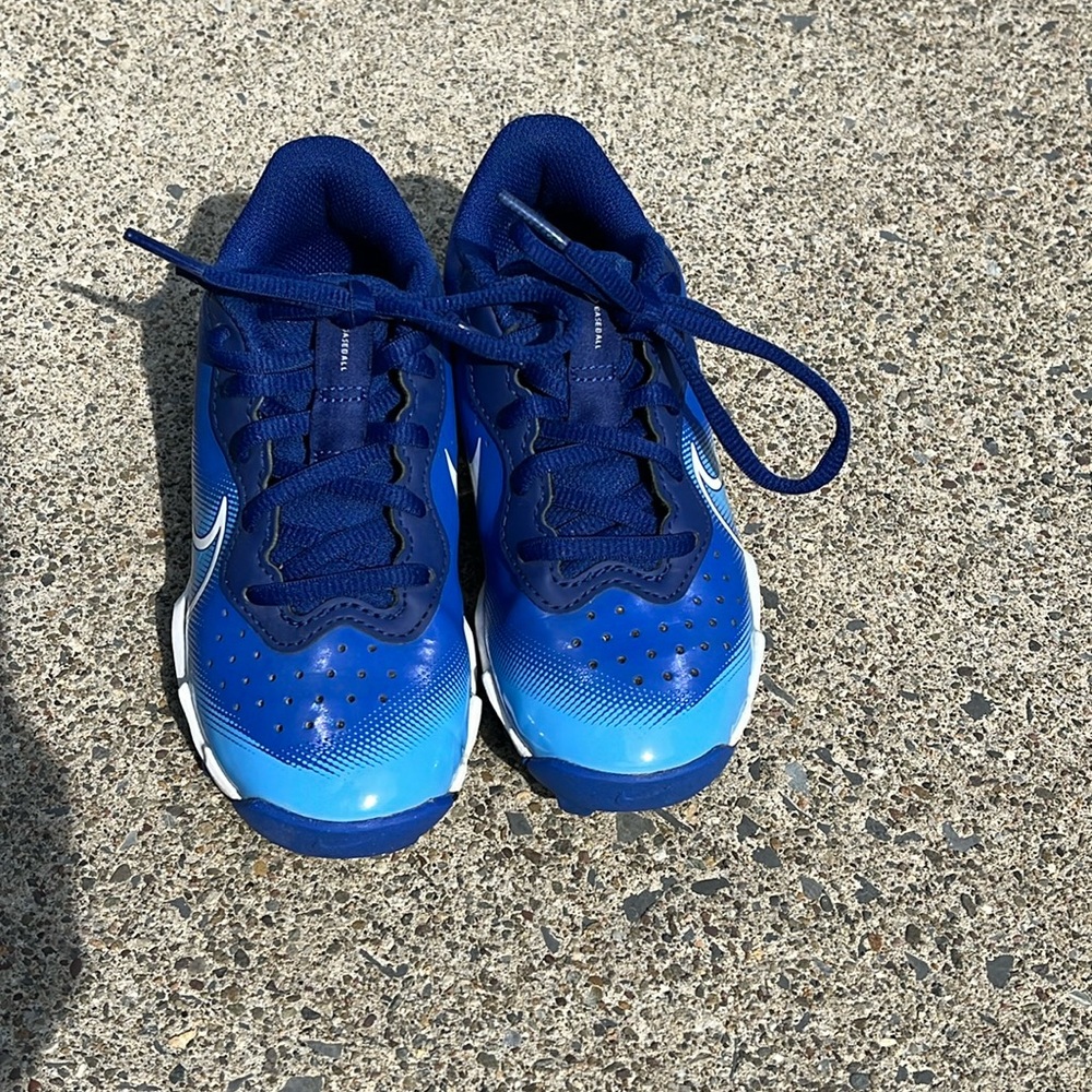 EUC Kids baseball/softball cleats